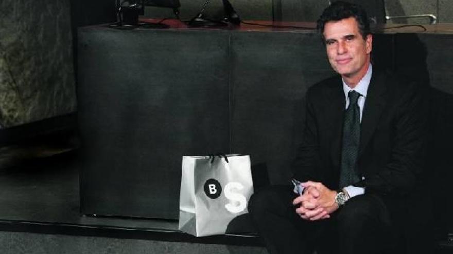 El consejero delegado del Banco Sabadell, Jaume Guardiola, posa durante la entrevista.