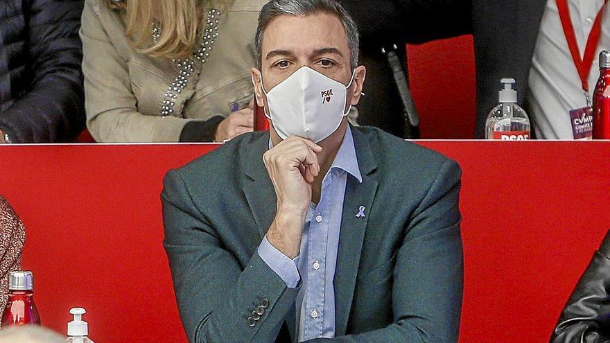 El perfil de Feijóo y la grieta con Podemos rescatan la alternativa de la ‘gran coalición’