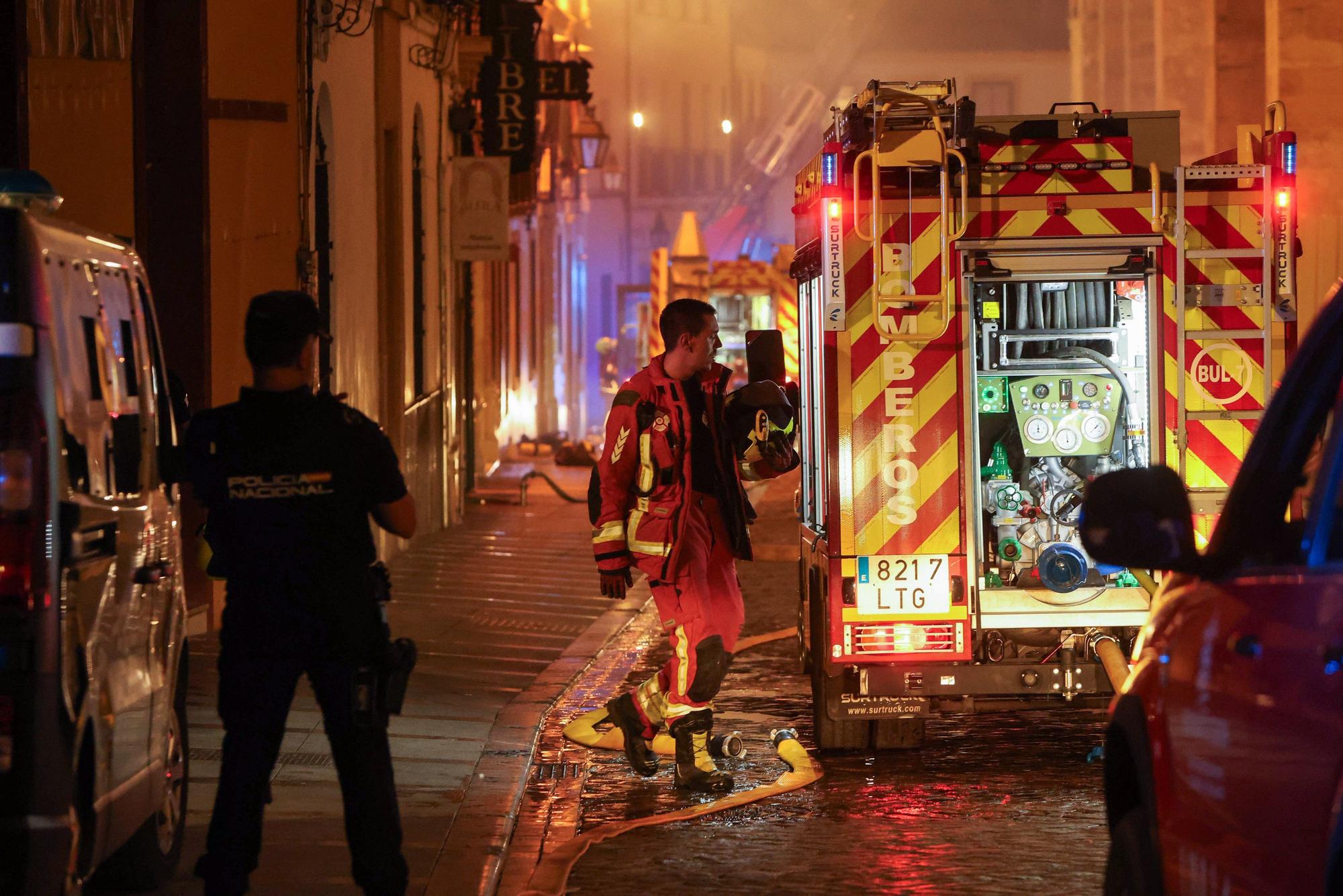 Extinguido completamente el incendio de la Mezquita de Córdoba, que abrirá este sábado