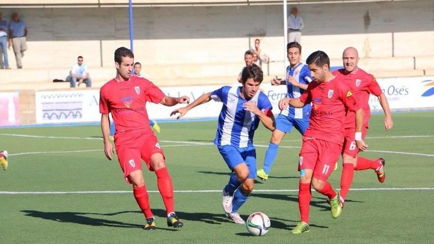 El Izarra cae ante el colista