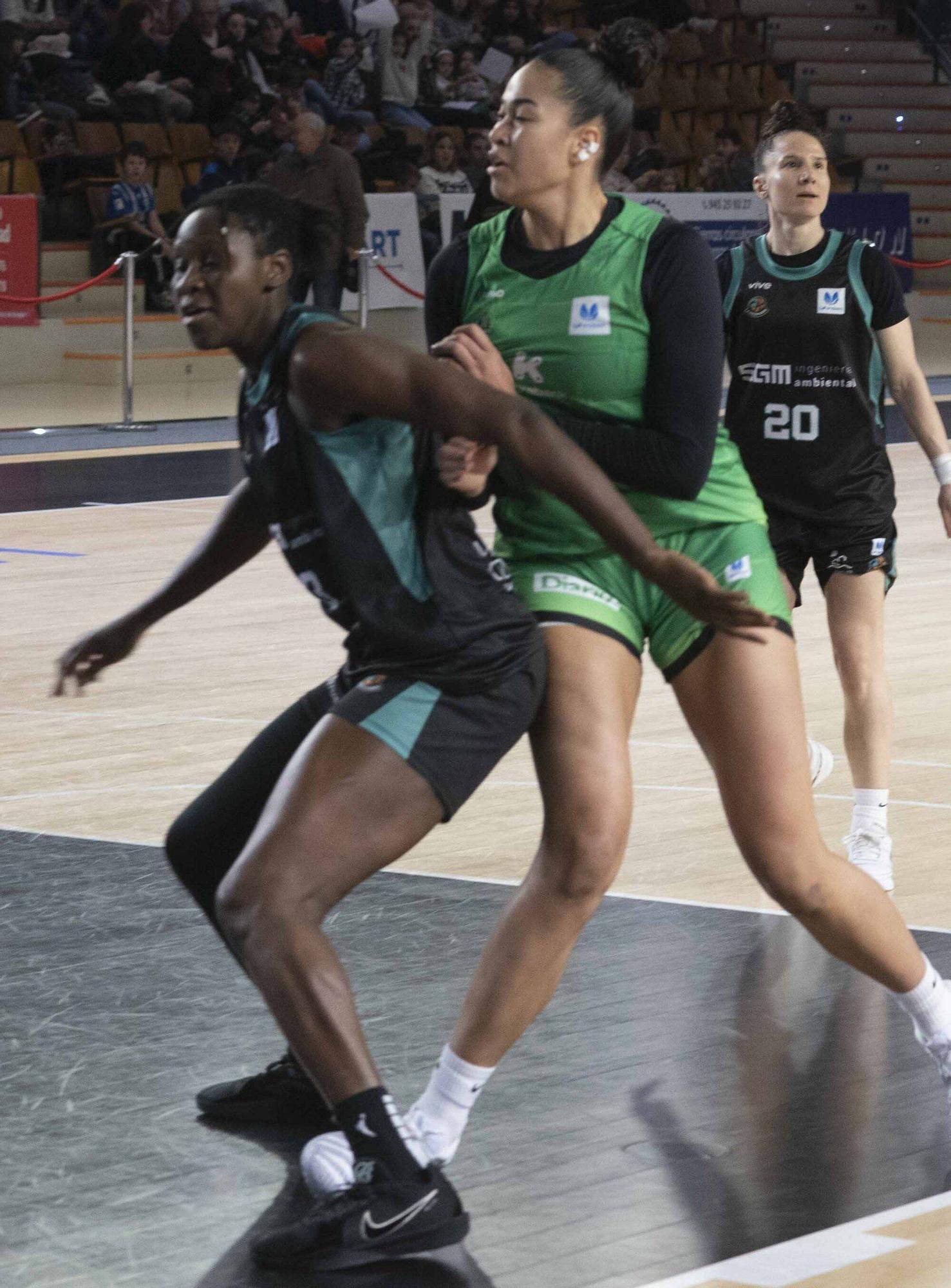 En imágenes: Derrota del Kutxabank Araski ante el Estepona