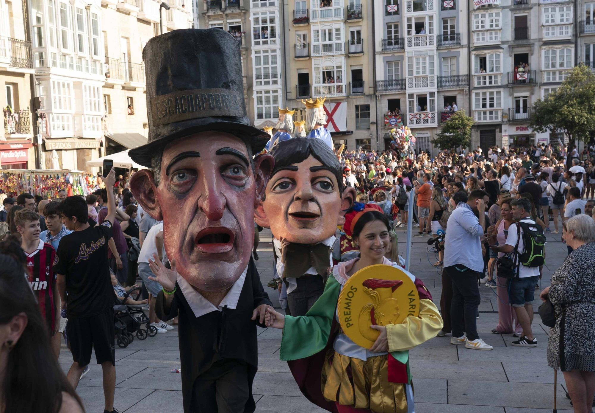 En imágenes: Así ha sido la tradicional Comitiva Municipal de ida a Vísperas