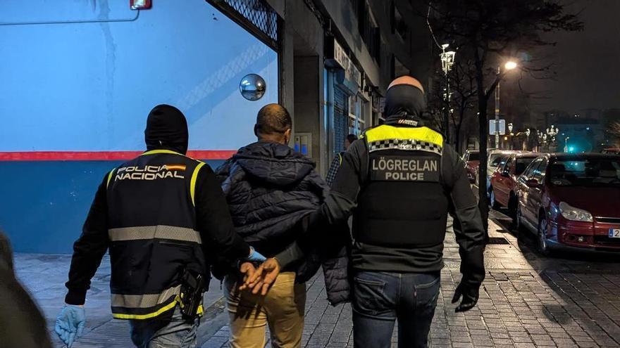 Cuatro pamploneses detenidos por transportar droga a Islandia en una operación internacional