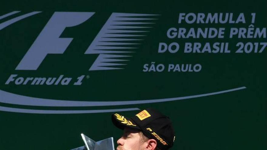 Vettel gana en Interlagos y se queda a un paso del subcampeonato