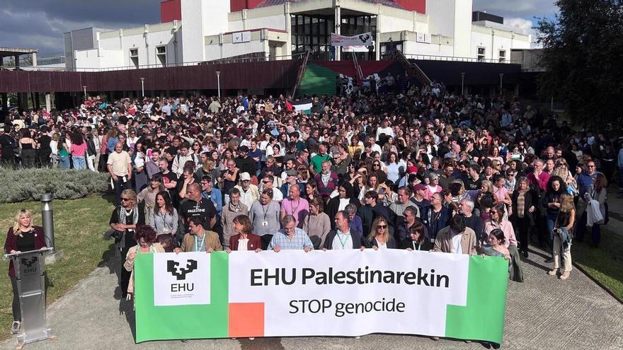 La EHU denuncia el &quot;apartheid, la limpieza étnica y la matanza&quot; de Israel en Gaza