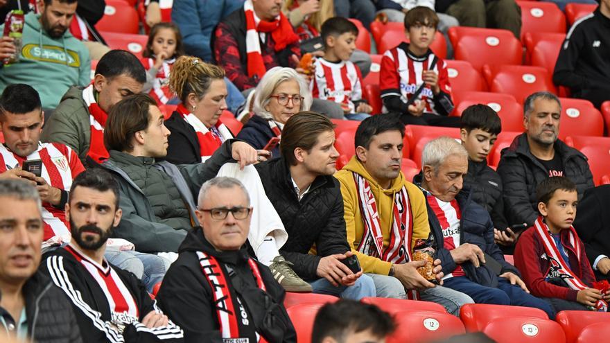 En imágenes: búscate en nuestra galería de la grada del Athletic-Getafe