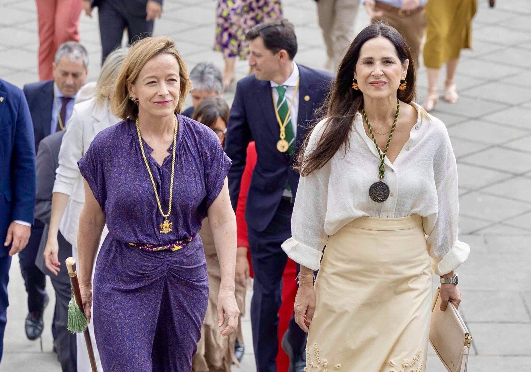 Procesión de autoridades en Azpeitia con motivo de San Inazio Bigarrena