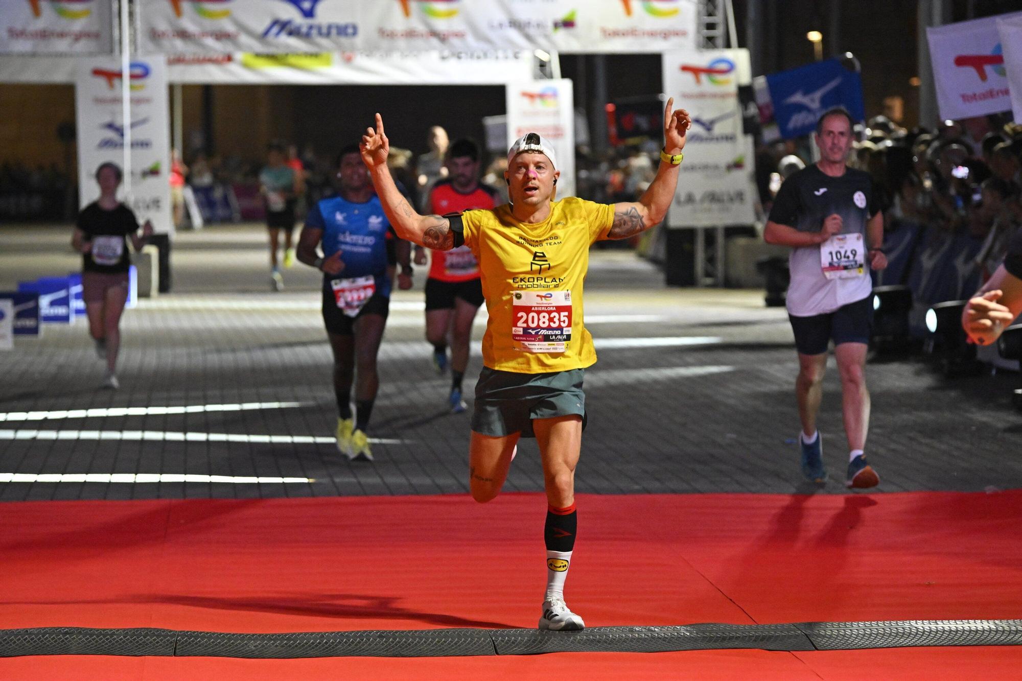 El Bilbao Night Marathon, en imágenes