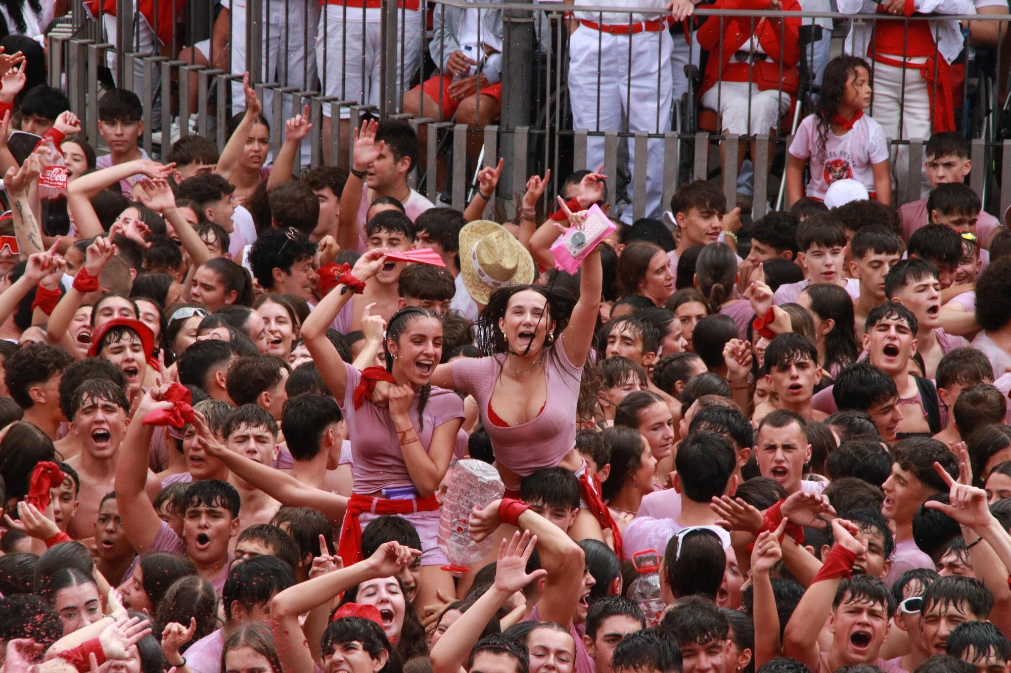 Fotos del cohete de las fiestas de Tudela 2025