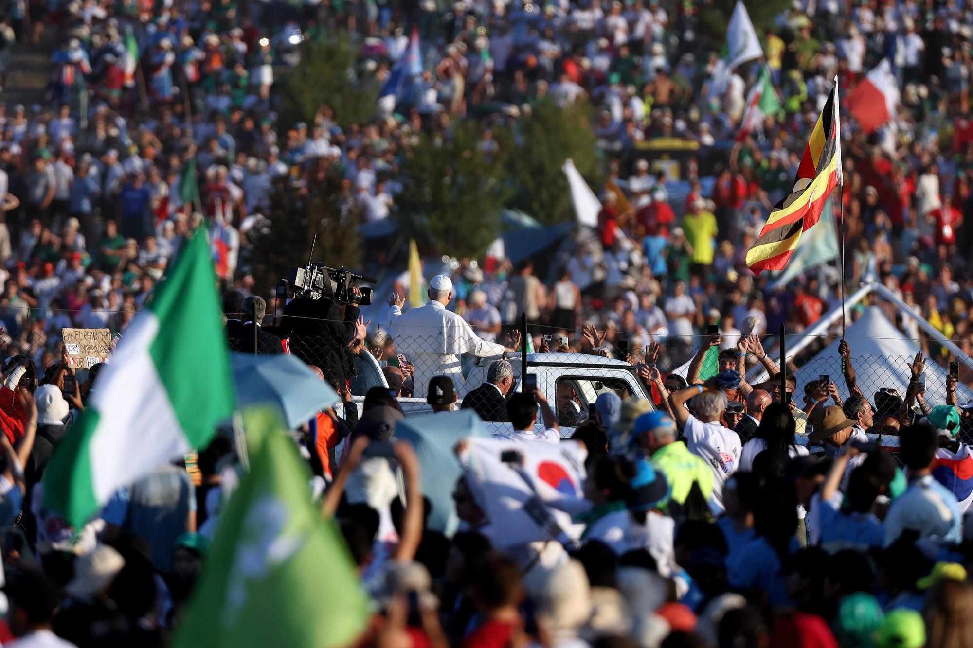 El papa León XIV despide el Jubileo de la Juventud