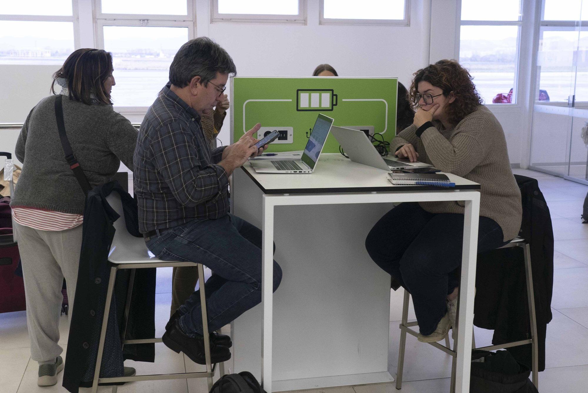 En imágenes: Foronda estrena los vuelos regulares a Barcelona y Madrid