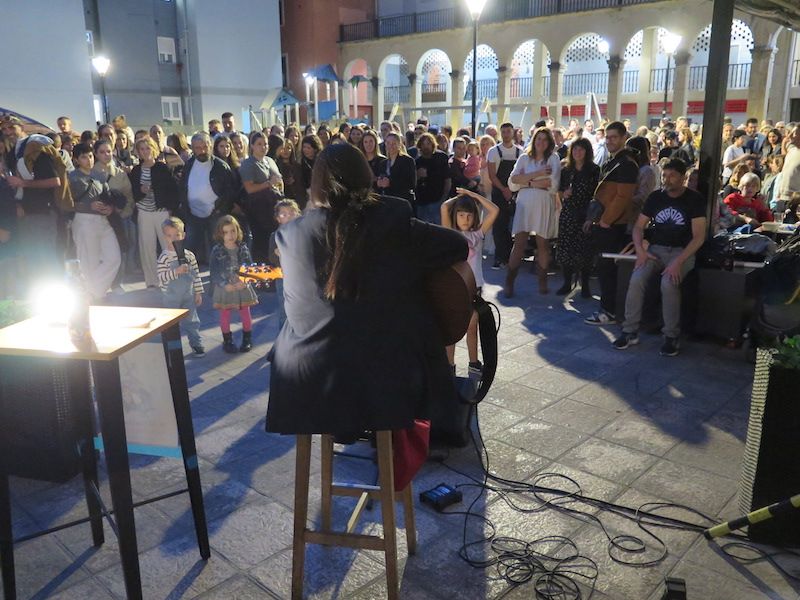 La fiesta de aniversario del bar Eire de Urretxu, en imágenes