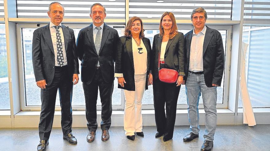En imágenes: acto de entrega de los Arizmendiarrieta Sariak Bizkaia 2026 en la biblioteca CRAI de la Universidad de Deusto de Abandoibarra