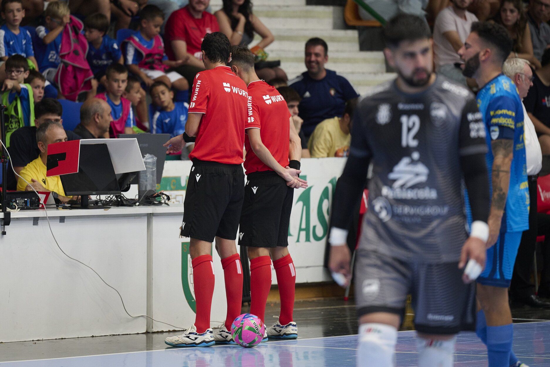 Fotos de la victoria de Osasuna Magna Xota frente a Peñiscola (5-4)