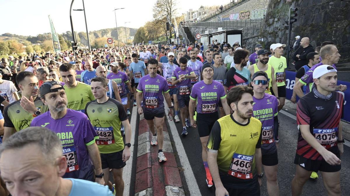 Ilusión y concentración en la salida de la Behobia-San Sebastián