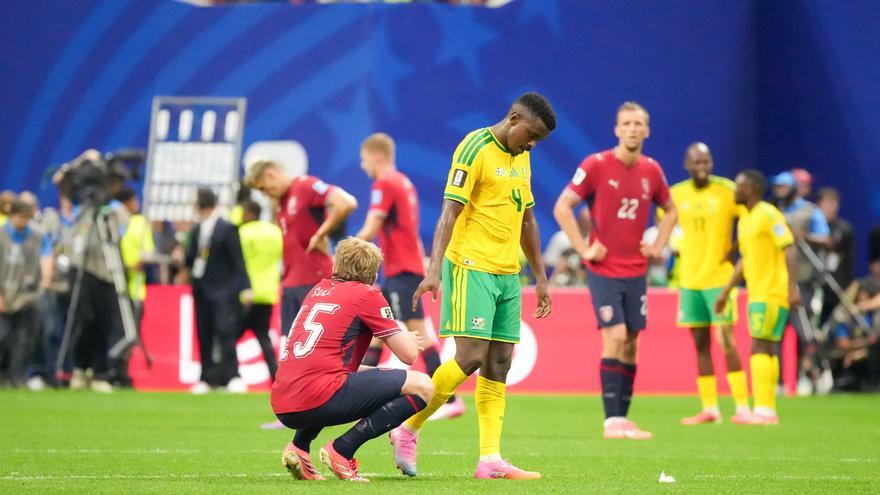 República Checa y Sudáfrica se quedan en el alambre (1-1)