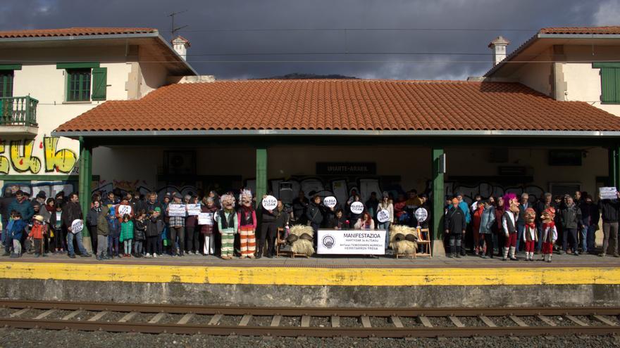 Sakana Trenaren Alde rechaza el TAV  entre Iruña y Alsasua