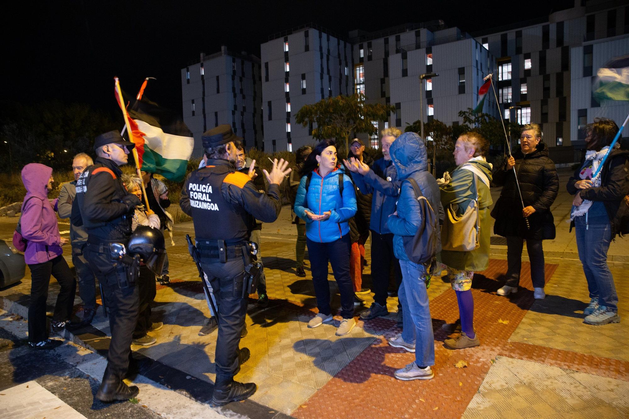 Protesta de BDZ Nafarroa por la participación de Israel en el Campeonato del Mundo de Trampolín