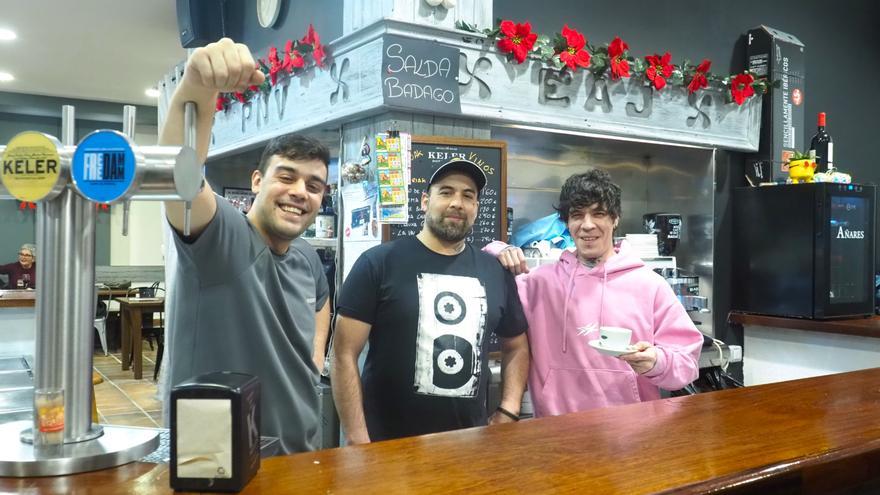 Savia nueva tras la barra del Batzoki de Mutriku