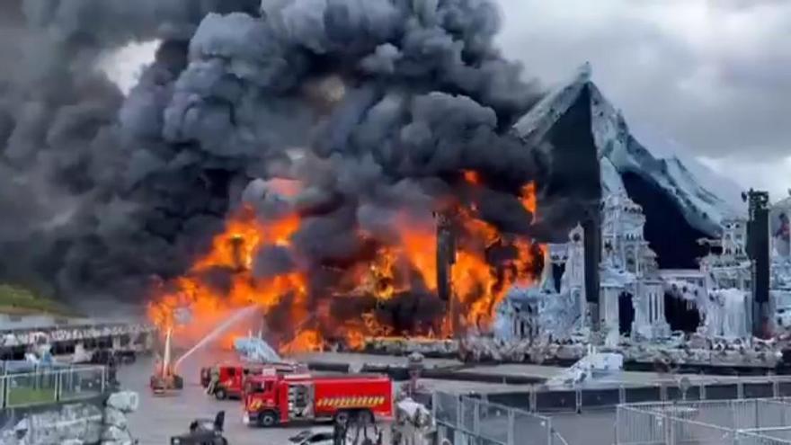 Un gran incendio arrasa el escenario principal del festival Tomorrowland a dos días de su inicio