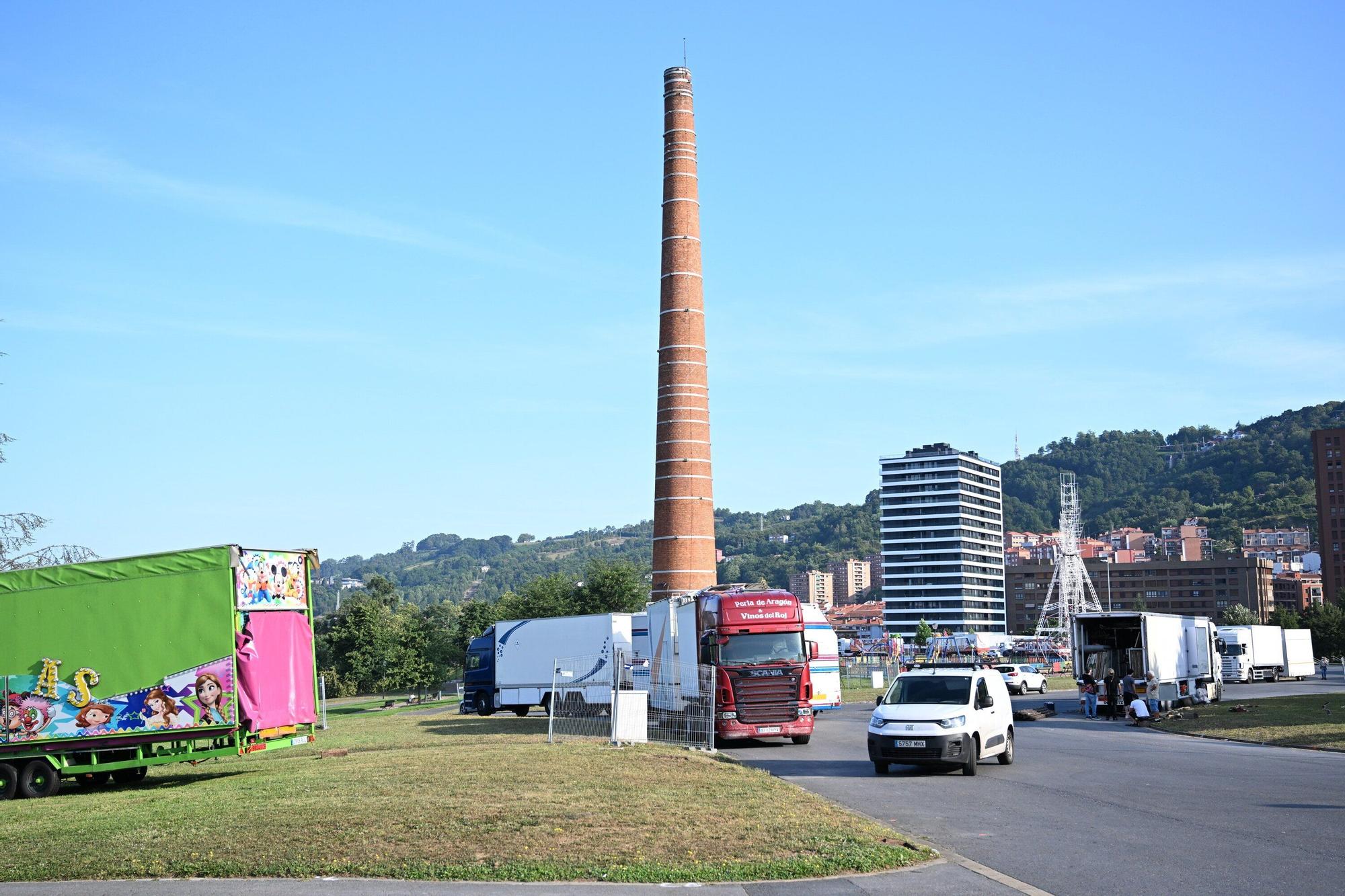 En imágenes: Comienza el montaje de las barracas de Aste Nagusia