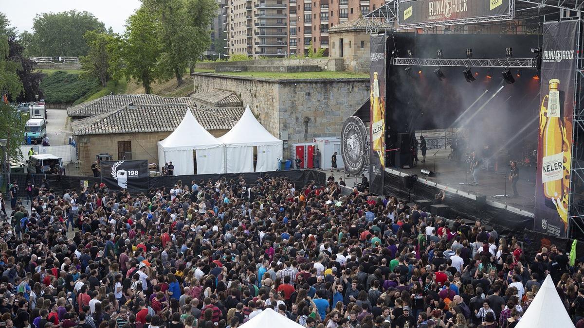 El Iruña Rock regresa a su lugar de origen, la Ciudadela; en la imagen, el directo de Reincidentes en el festival de 2018.