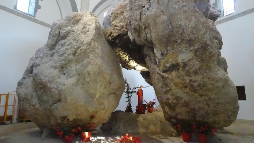 San Miguel de Arretxinaga: El altar de piedra