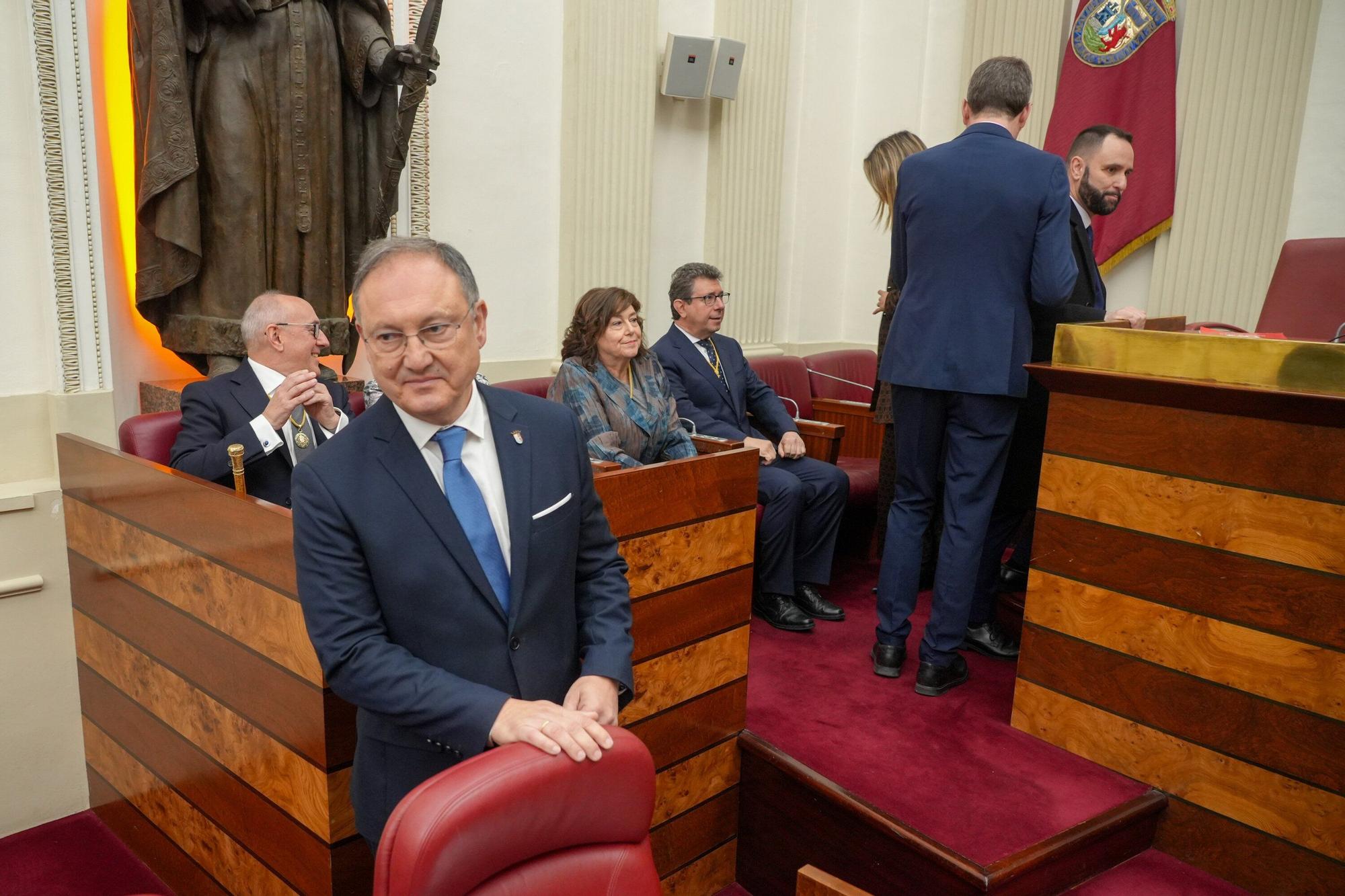 En imágenes: Pleno Tradicional de noviembre de Juntas Generales