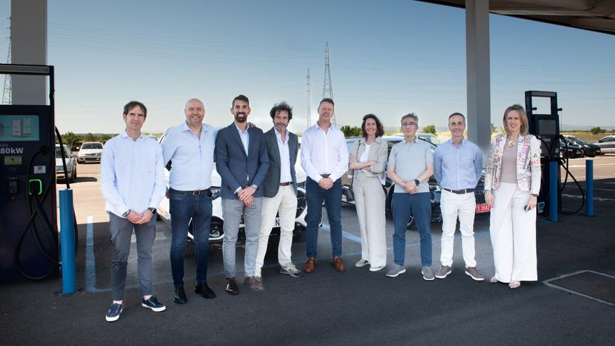 Luze Hoteles y Zunder consolidan su “punto de encuentro de la movilidad sostenible” con la grabación de un podcast