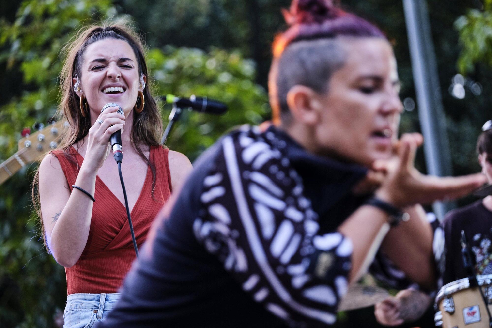 Concierto del grupo Kbless en la calle El Bosquecillo