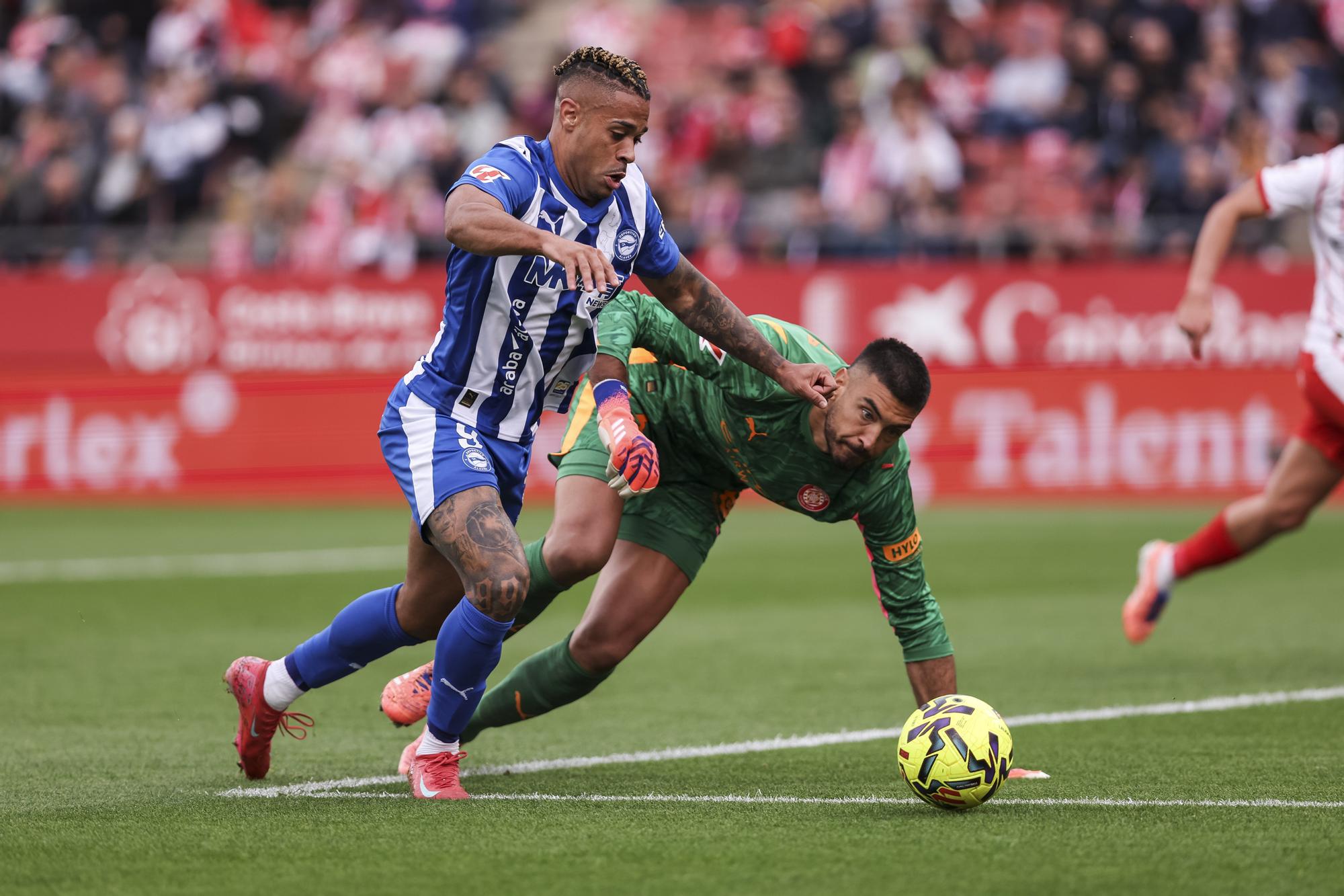 En imágenes: Todas las fotos del Girona FC - Alavés en el estadio Montilivi