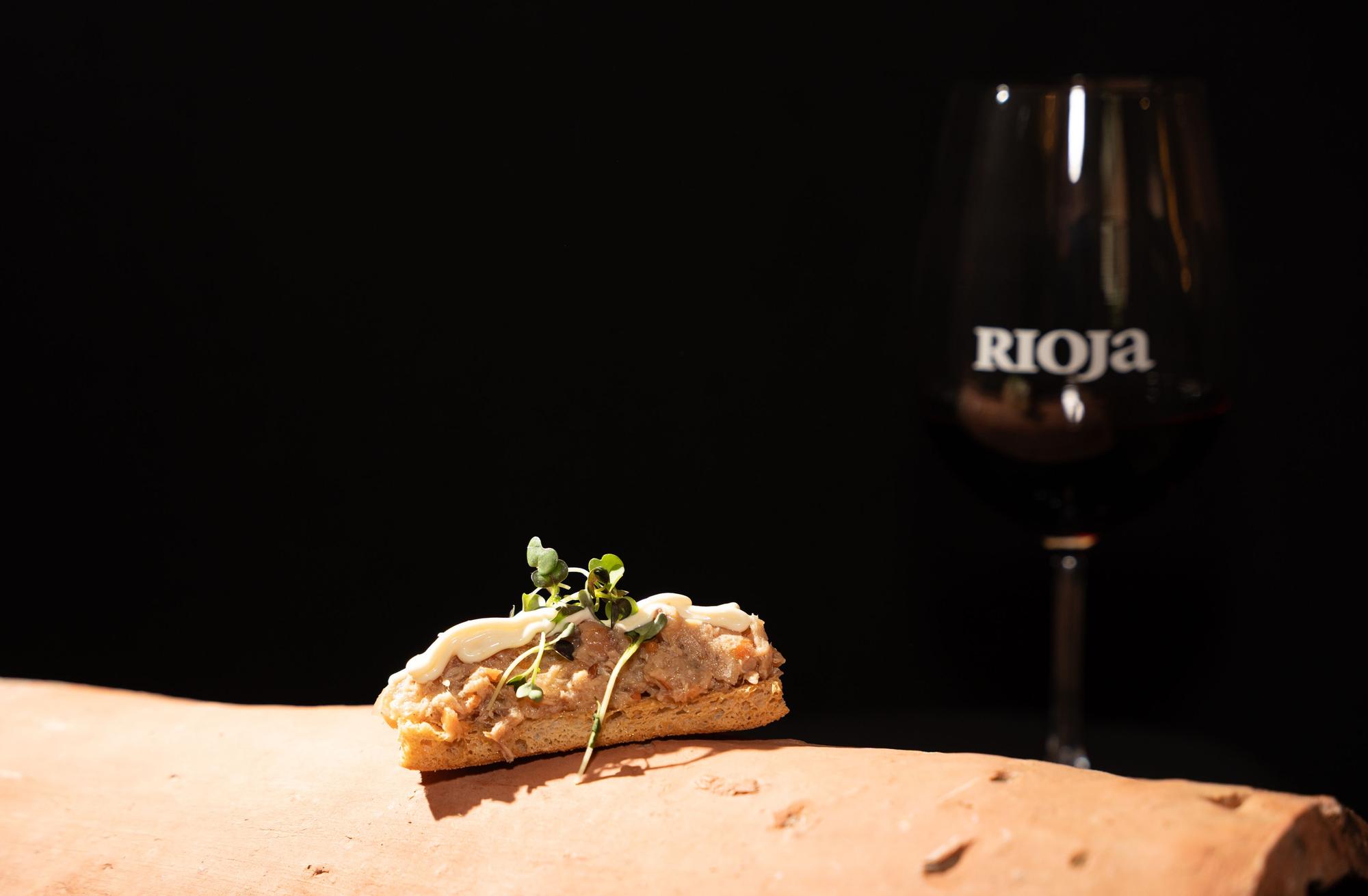 Maridaje de DOC Rioja y pintxo en la fiesta del Centenario