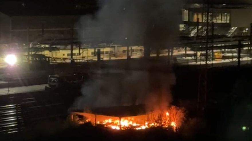 Incendio en una zona de chabolas en Irun