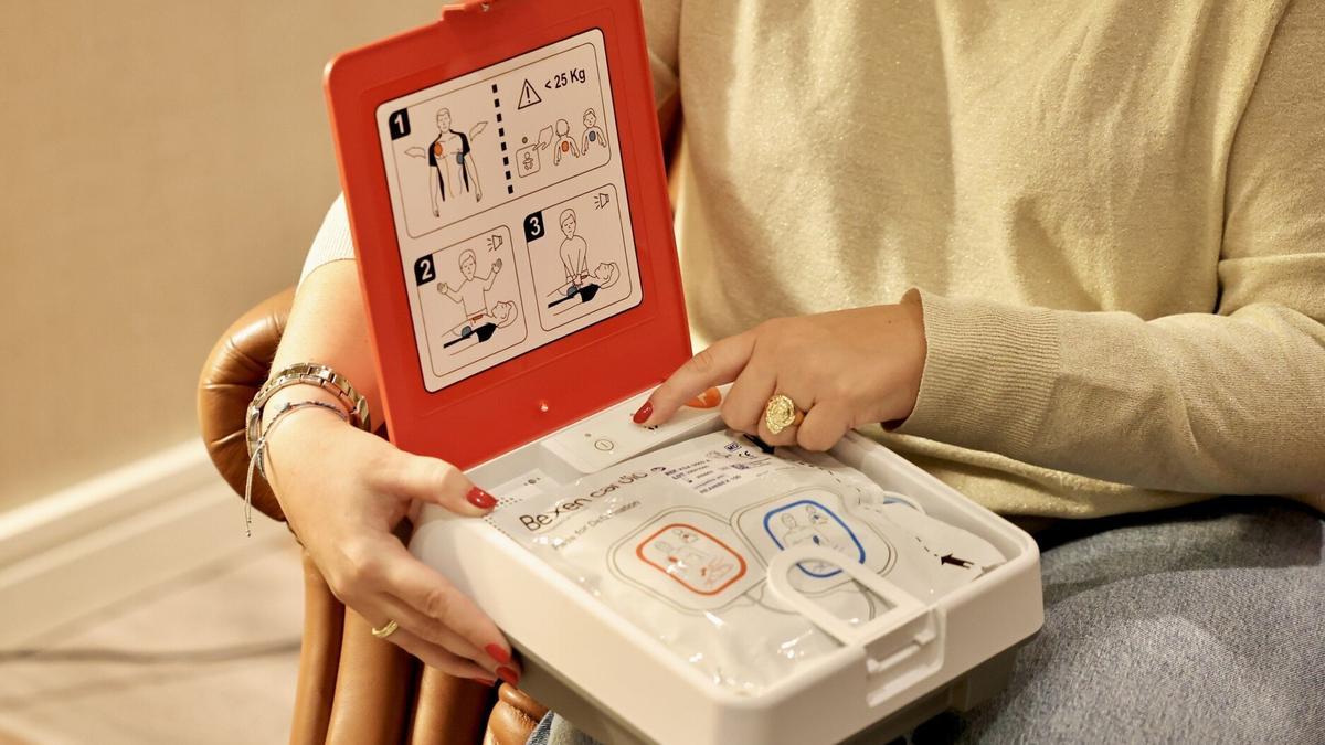 El desfibrilador de Bexen Cardio es muy sencillo de utilizar.