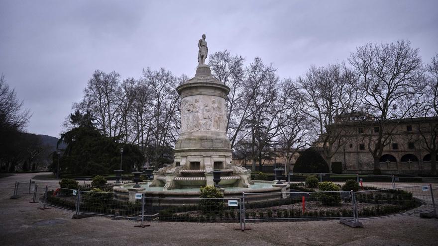 Fotos de la visita municipal al parque de la Taconera