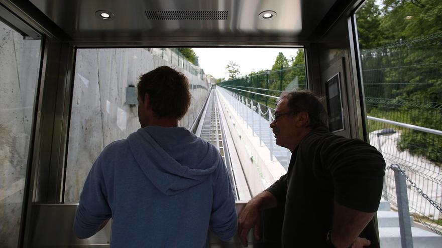 Paradas intermitentes en las escaleras mecánicas de Lizardi y el ascensor de Morlans