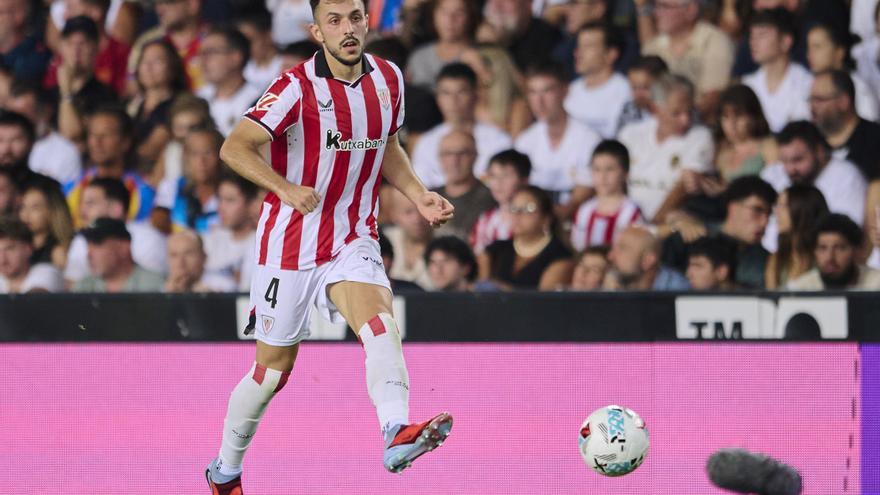 Aitor Paredes cumple 100 partidos con el Athletic