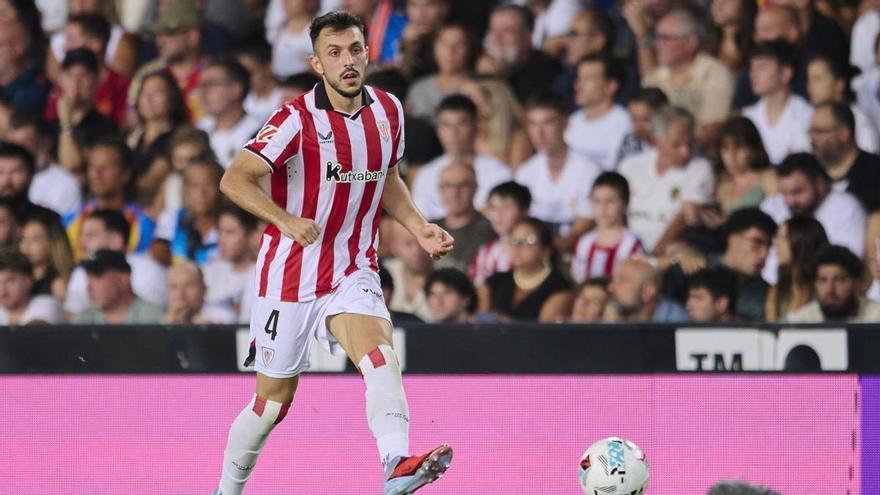 Aitor Paredes cumple 100 partidos con el Athletic