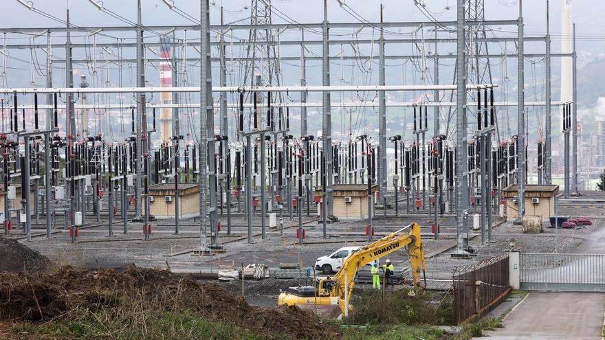 Las eléctricas defienden que renovar las redes abarataría la factura energética