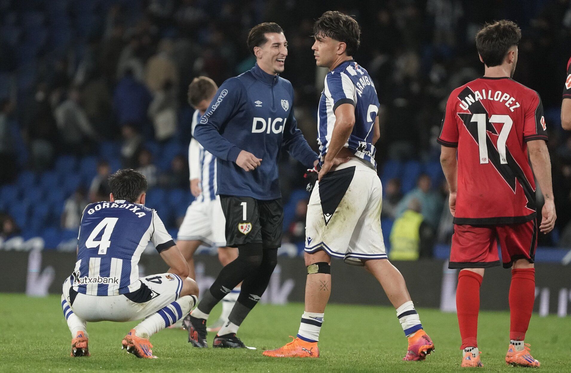 Las mejores imágenes del Real Sociedad - Rayo Vallecano