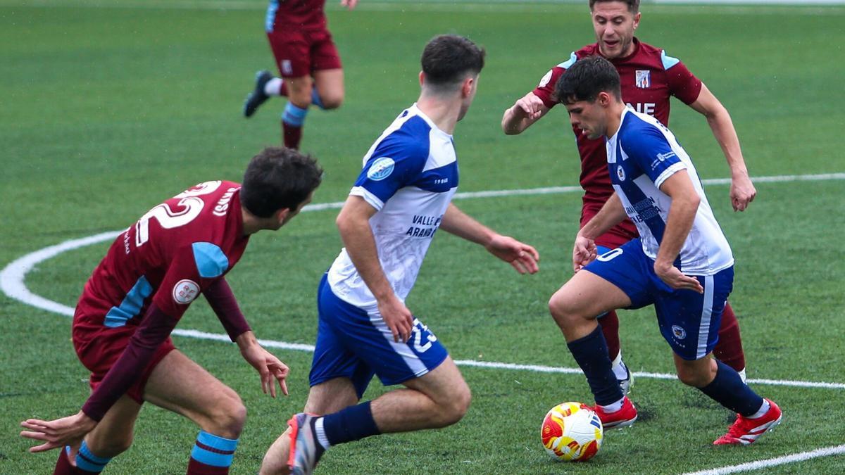 Lance de juego entre la Mutilvera y el Beasain. Lance de juego entre la Mutilvera y el Beasain.