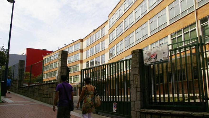 La ampliación conlleva el recrecimiento de parte del edificio.