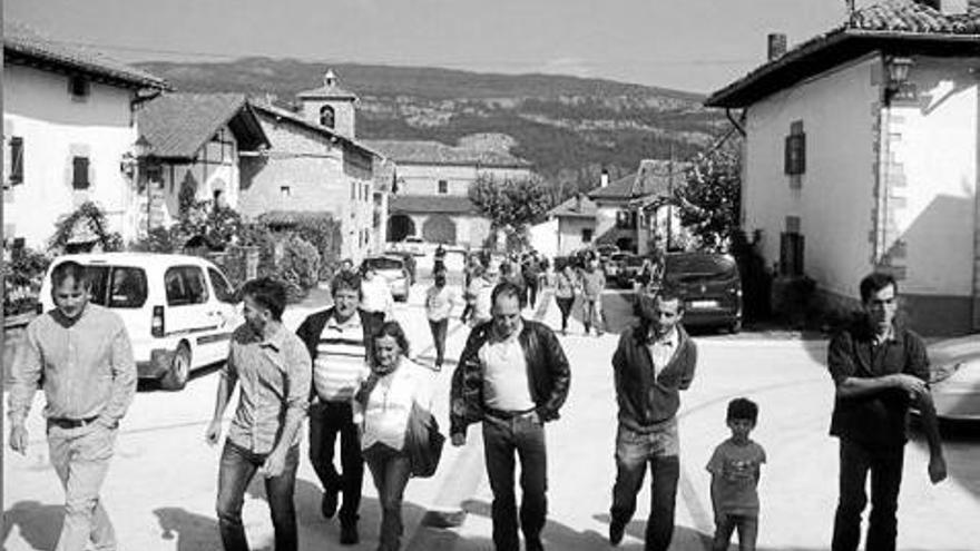 Satrustegi inaugura sus calles