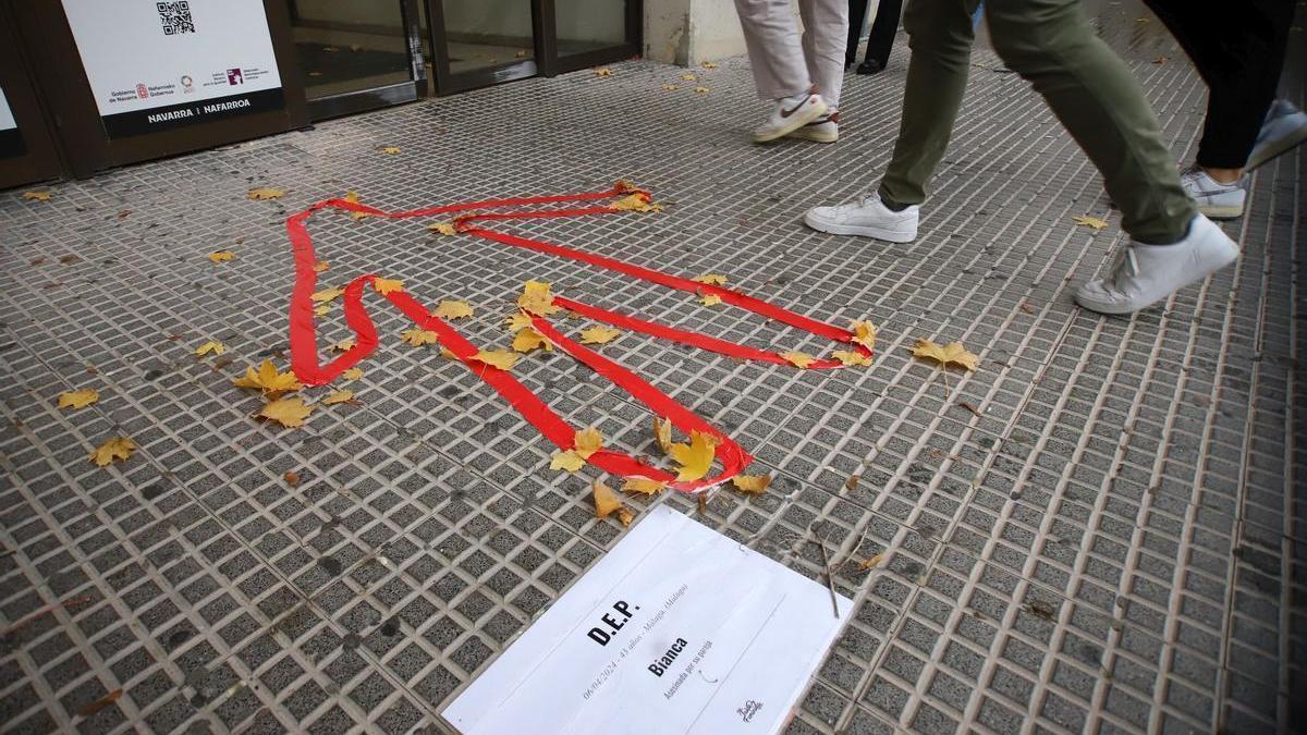 Imagen de detalle de una concentración en la UPNA con motivo del 25N en 2024