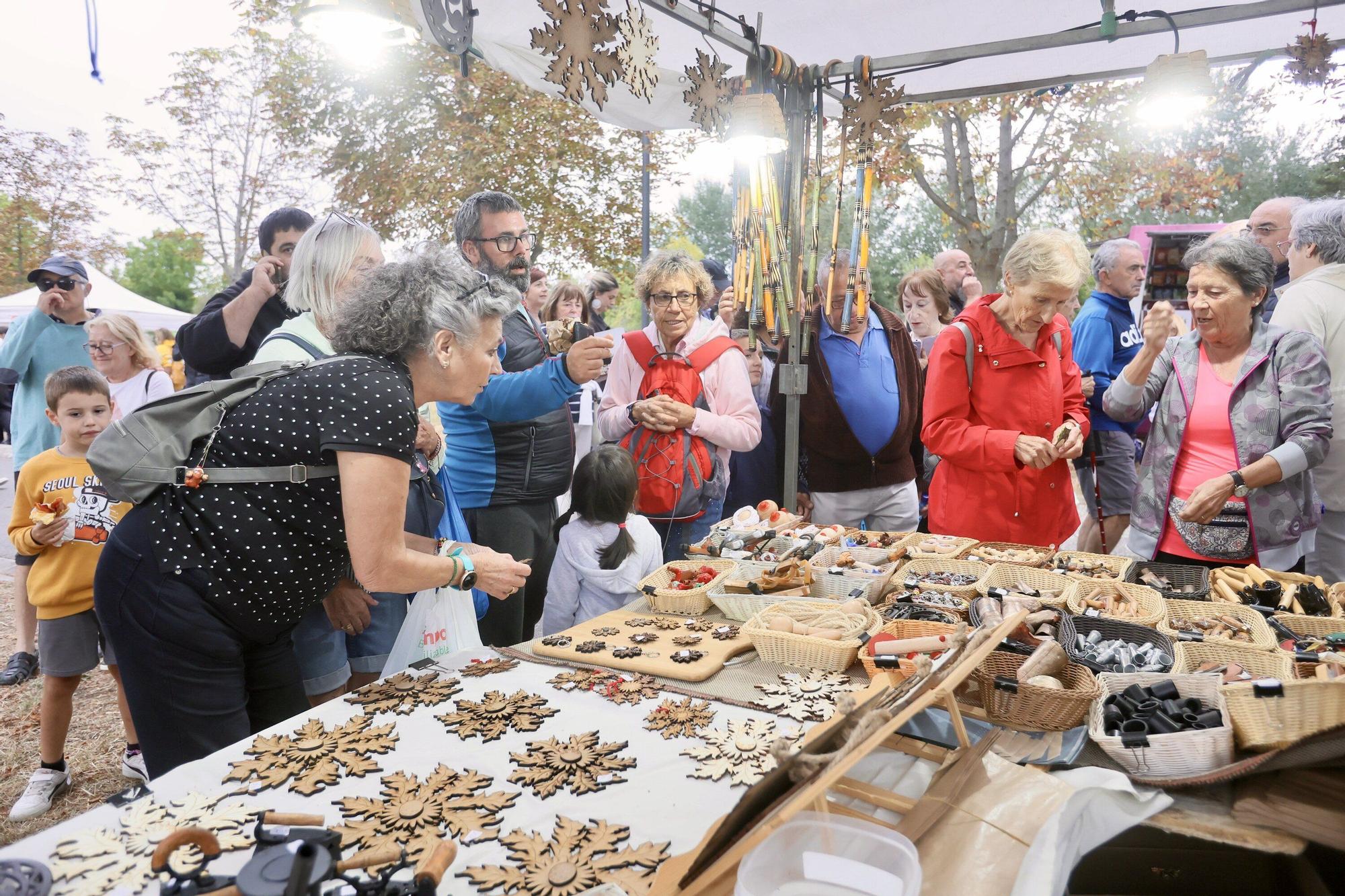 En imágenes: Las campas de Olarizu se llenan de fiesta