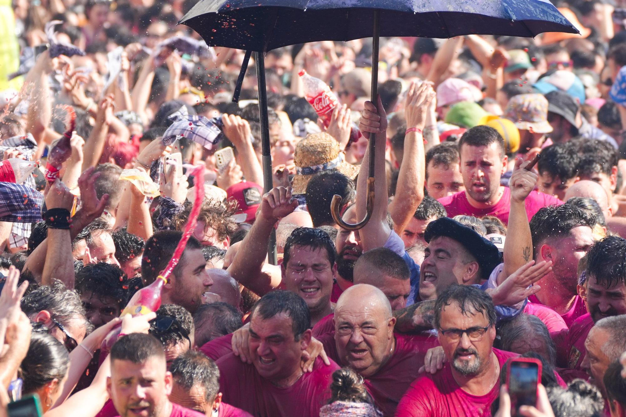 En imágenes: Así ha sido la bajada de Celedón en 2025