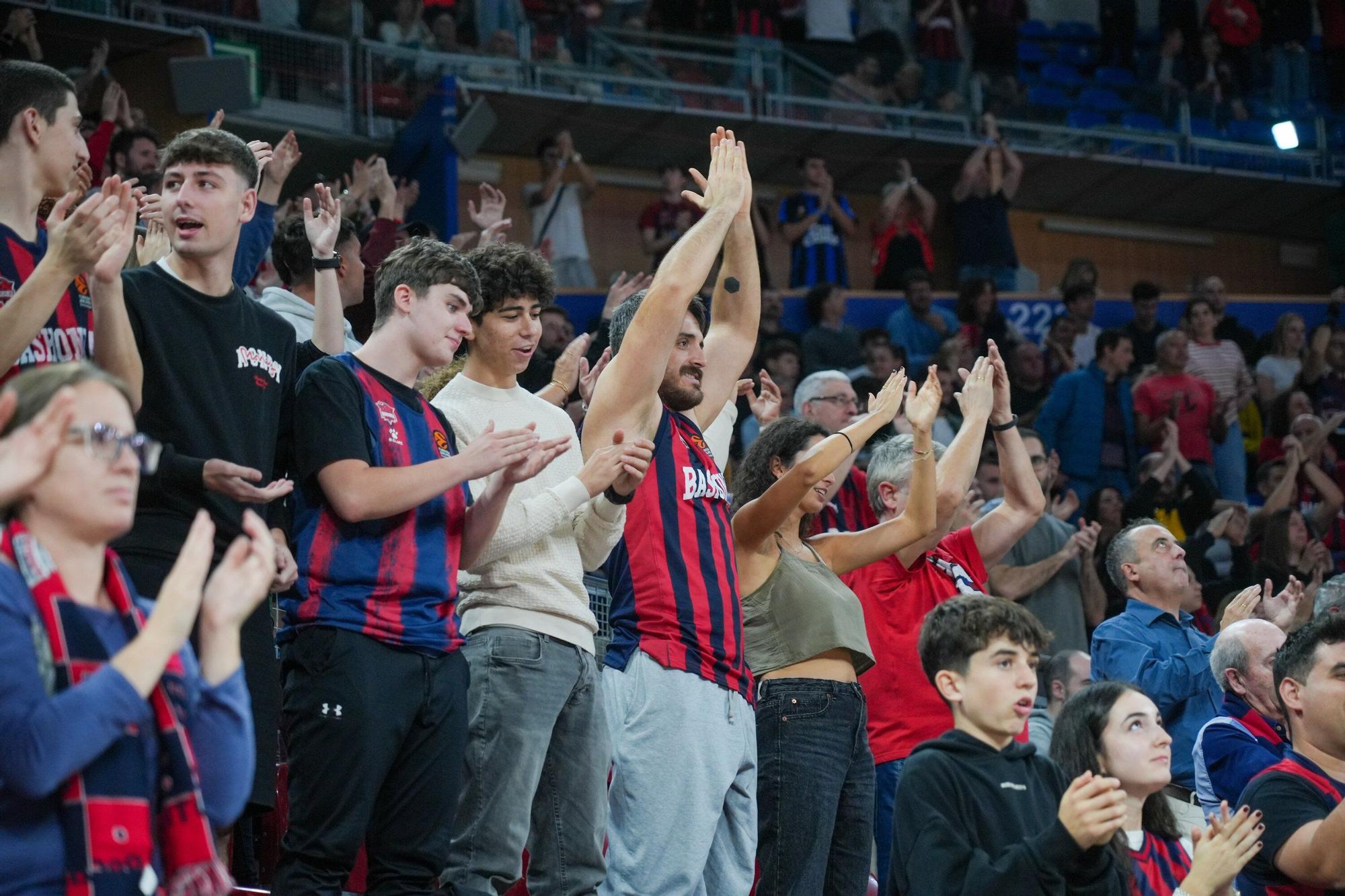 En imágenes: Ambientazo en el Baskonia-Partizan (¡Búscate en las fotos!)