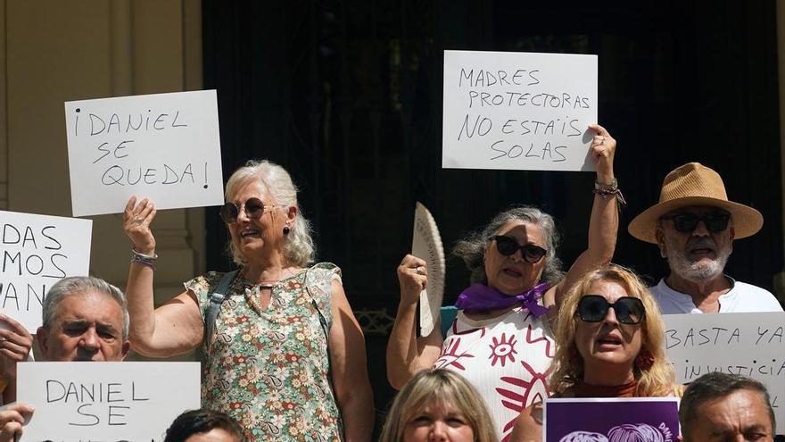 Rego remite a la Fiscalía un informe &quot;demoledor&quot; de la psicóloga que acompañó al hijo menor de Juana Rivas