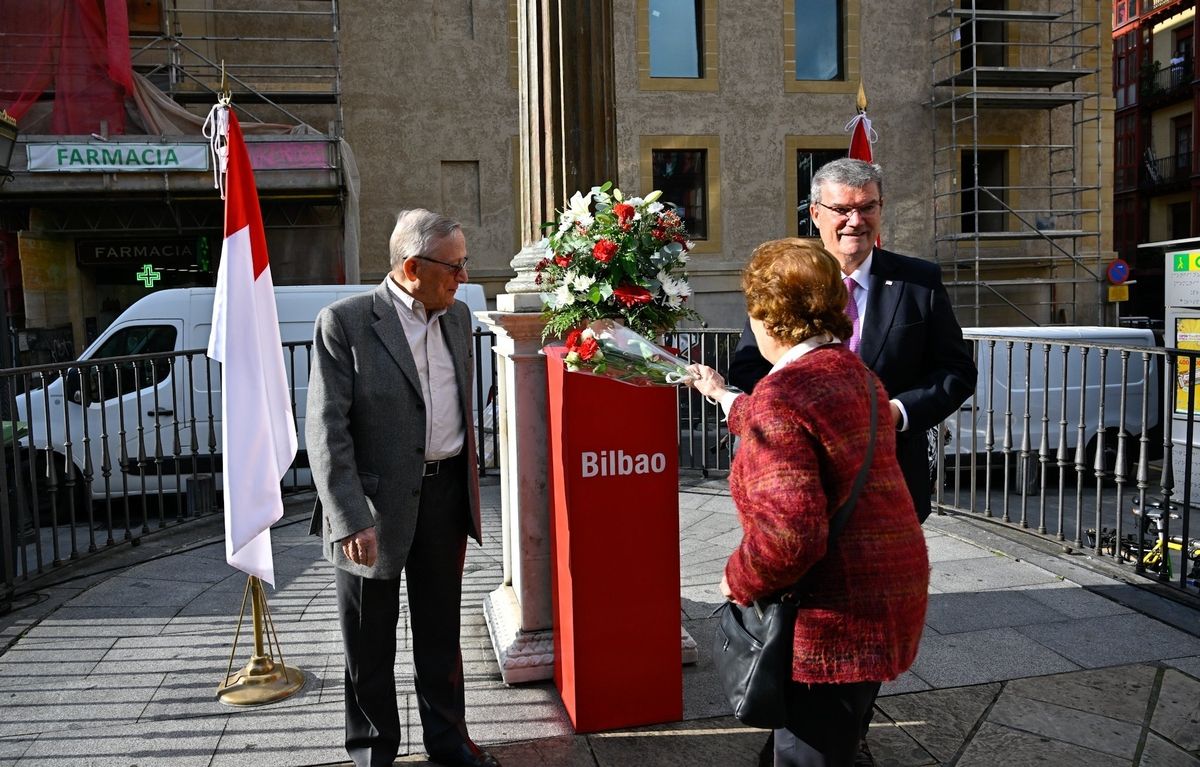 Bilbao recuerda en el homenaje a Unamuno su defensa de "la libertad y la dignidad humana"