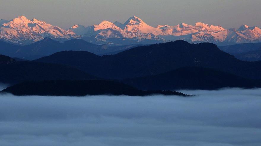 Becas: el Pirineo, a 85 kilómetros de la igualdad